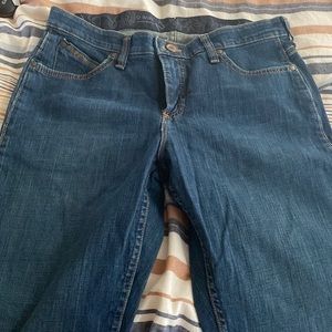 Wrangler Q-baby no gap waist. Size 9/10 x 30